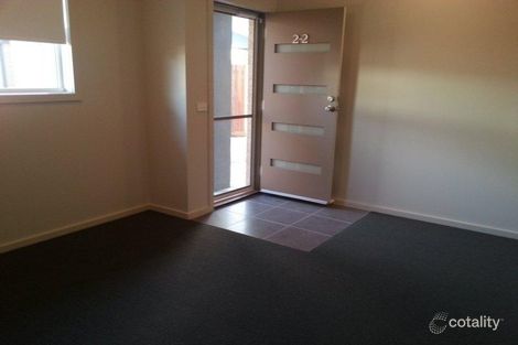 Property photo of 2/2 Westbury Parkway Roxburgh Park VIC 3064