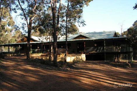 305 Kalang Pl, Mundaring, WA 6073