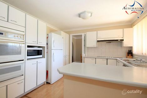 Property photo of 8 Mezen Place St Clair NSW 2759