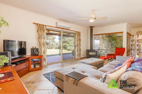 Property photo of 76 Hill Place Morangup WA 6083