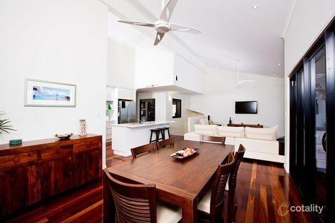 Property photo of 33 Bayview Drive Lammermoor QLD 4703