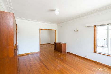 Property photo of 18 McLaughlin Street Ardeer VIC 3022