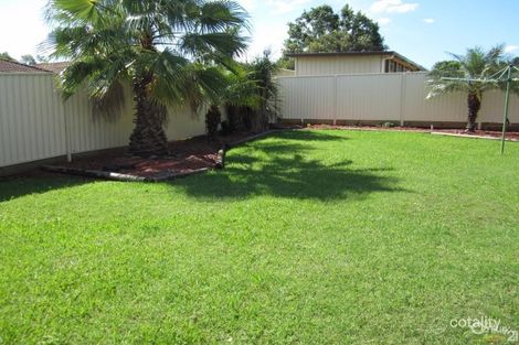 13 Glen Davis Ave, Bossley Park, NSW 2176