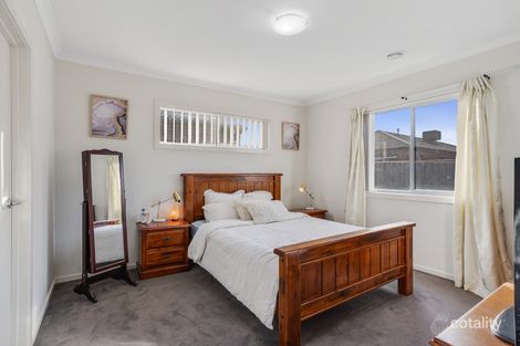 Property photo of 16 Peroomba Drive Point Cook VIC 3030
