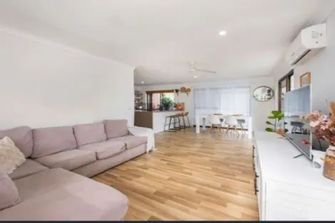 Property photo of 1/8 Mariners Crescent Banora Point NSW 2486