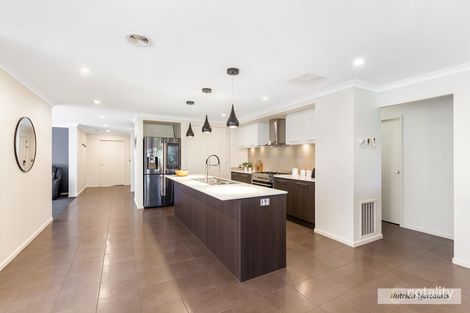 Property photo of 6 Echidna Court Kilmore VIC 3764