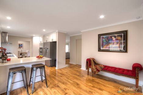 21 Lincoln Rd, Forrestfield, WA 6058