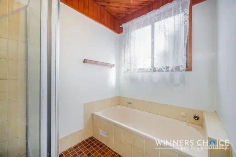 Property photo of 10 Whitlam Avenue Edensor Park NSW 2176