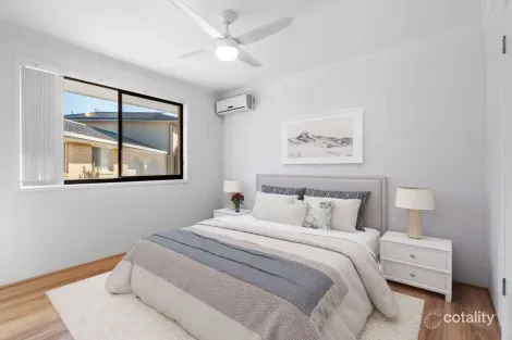 Property photo of 1/10 Cotinga Crescent Burleigh Waters QLD 4220