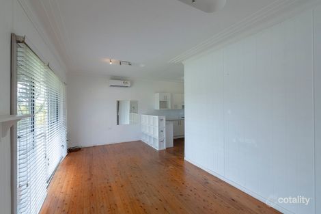 Property photo of 18 Crosby Crescent Killarney Vale NSW 2261