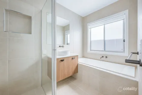 Property photo of 73 Betty Krake Drive Red Cliffs VIC 3496