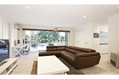 Property photo of 1/70-72 Howard Avenue Dee Why NSW 2099