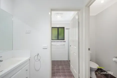 Property photo of 3 Haddon Court Yass NSW 2582