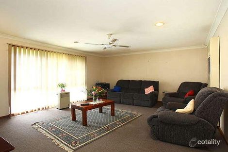 Property photo of 30 Hazelwood Avenue Cranbourne North VIC 3977