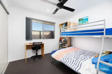 Property photo of 5 Harmony Avenue Bongaree QLD 4507