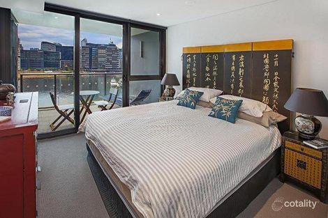Property photo of 705/1 Point Park Crescent Docklands VIC 3008