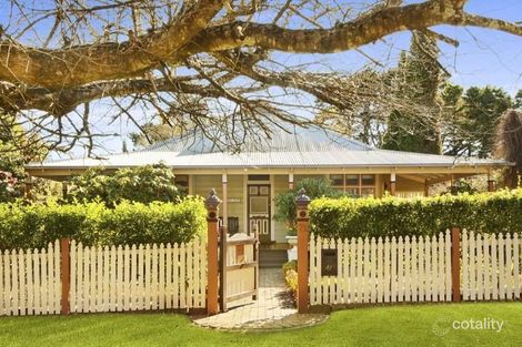 71 Valley Rd, Wentworth Falls, NSW 2782