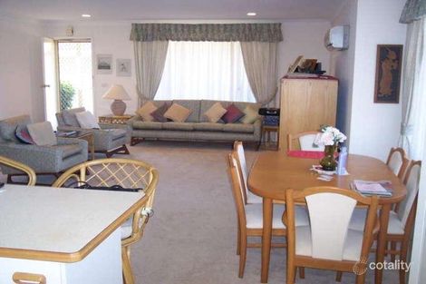 Property photo of 1/10 Seaspray Close Caves Beach NSW 2281