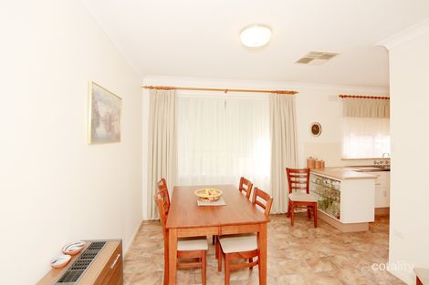 Property photo of 28 Marama Parade Mount Austin NSW 2650