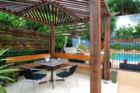 Property photo of 389 Chatsworth Road Coorparoo QLD 4151