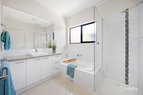 Property photo of 8 Moorgate Avenue Mount Eliza VIC 3930