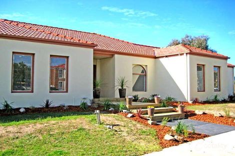 1 Burston Ct, Mount Martha, VIC 3934