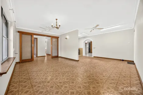 Property photo of 10 John Crescent Byford WA 6122