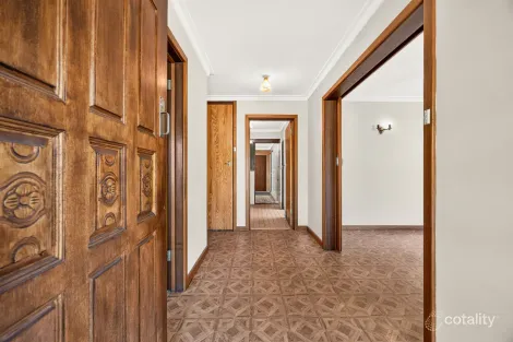Property photo of 10 John Crescent Byford WA 6122
