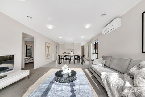 Property photo of 30 Beekeeper Road Armstrong Creek VIC 3217