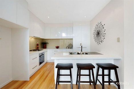 Property photo of 2/52 Deakin Street Essendon VIC 3040