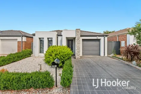 16 Cherry Blossom Ch, Pakenham, VIC 3810