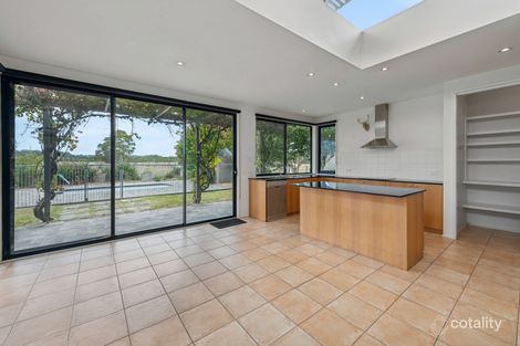 Property photo of 10 Bayview Road Balnarring Beach VIC 3926