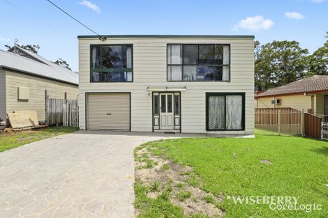 Property photo of 17 Una Avenue Charmhaven NSW 2263