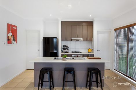 Property photo of 28 Bower Way Doreen VIC 3754