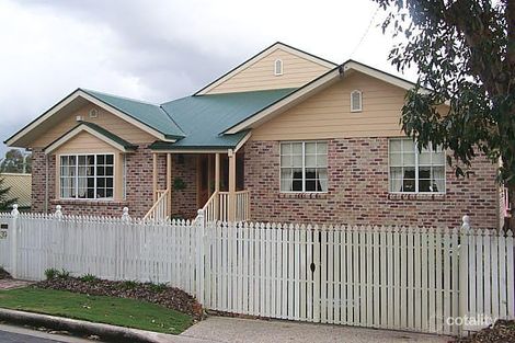 Property photo of 39 Saunders Street Indooroopilly QLD 4068