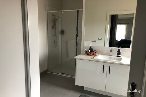 Property photo of 3 Bandicoot Drive Garfield VIC 3814