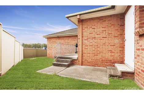 11 Derwent Pl, Bossley Park, NSW 2176