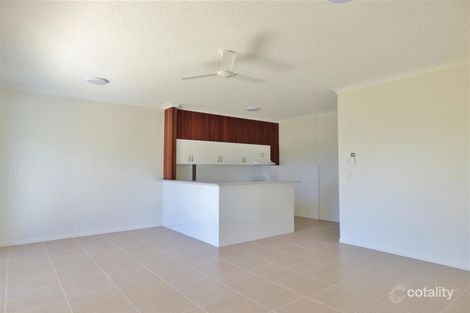 2/42 Coral Esp, Cannonvale, QLD 4802