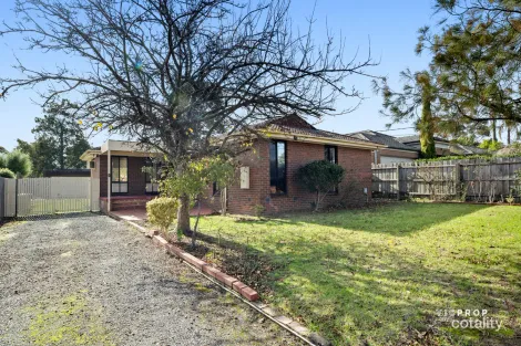 16 Fourth Ave, Rowville, VIC 3178