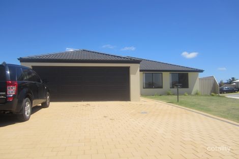 36 Liriope Pkwy, Sinagra, WA 6065