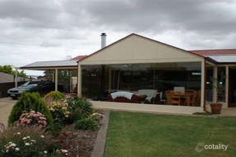Property photo of 8 Equestrian Drive Woodcroft SA 5162