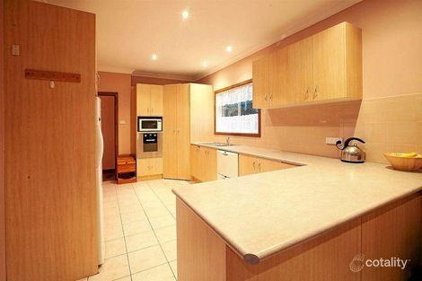 Property photo of 4 Rosshire Road Newport VIC 3015