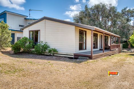 11 Saturn Pde, Venus Bay, VIC 3956