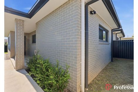 209c River Ave, Carramar, NSW 2163