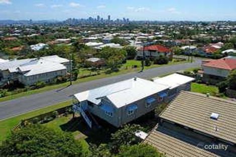 18 Hamel St, Camp Hill, QLD 4152