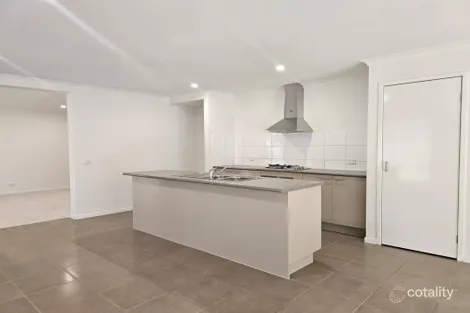 Property photo of 14 Warunda Parade Point Cook VIC 3030