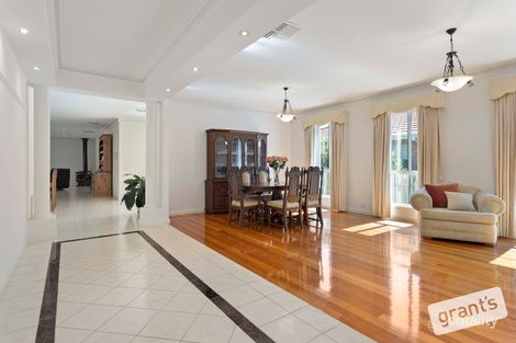 Property photo of 11 Coram Close Narre Warren North VIC 3804