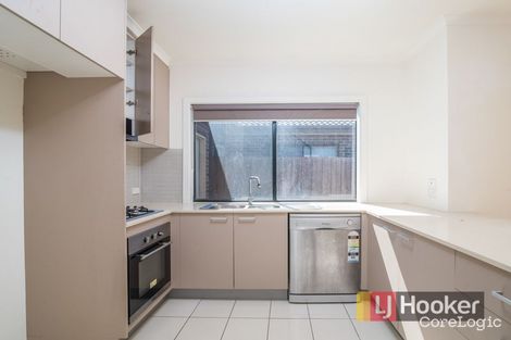 Property photo of 8/21 Kingfisher Drive Doveton VIC 3177