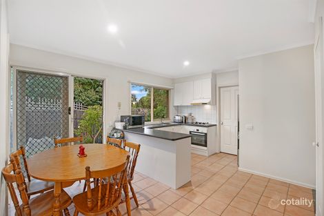 Property photo of 2/30 Wilmot Street Macleod VIC 3085