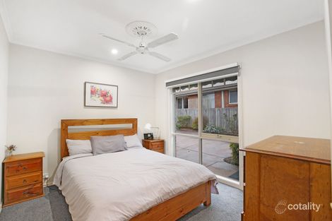Property photo of 2/30 Wilmot Street Macleod VIC 3085